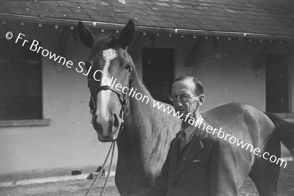 KILLEEN CASTLE   LORD FINGAL WITH HORSE